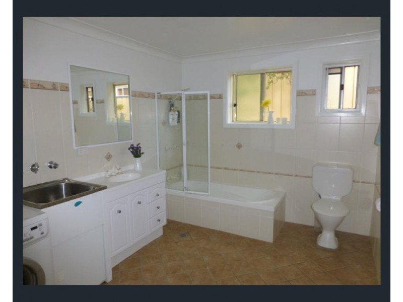 31 Hill Street, Parkes NSW 2870