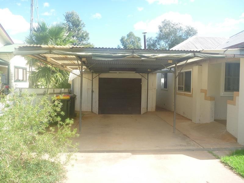 88 Euchie Street, Peak Hill NSW 2869