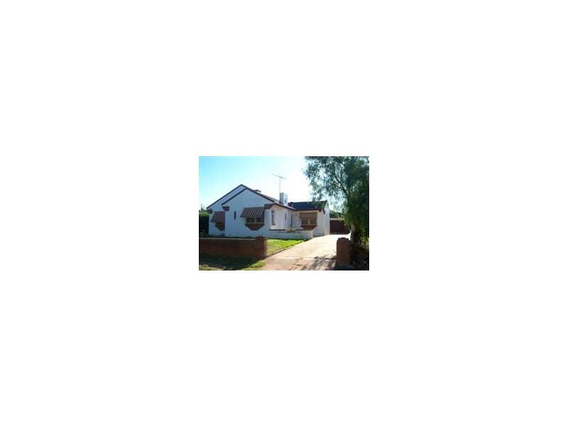 21 Phillip Street, Parkes NSW 2870