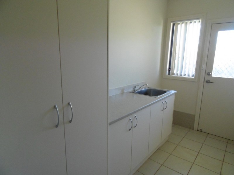 5 Koala Street, Parkes NSW 2870