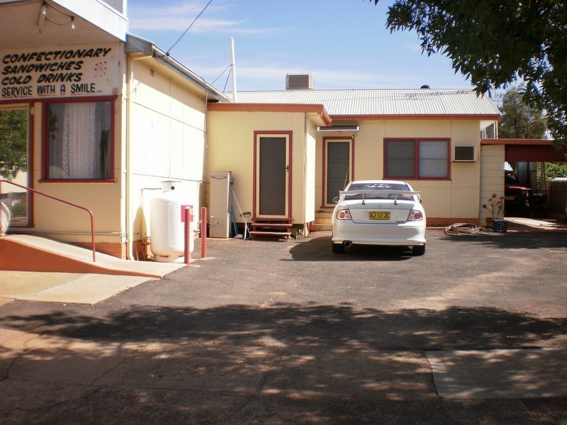 19 Clarinda St, Parkes NSW 2870