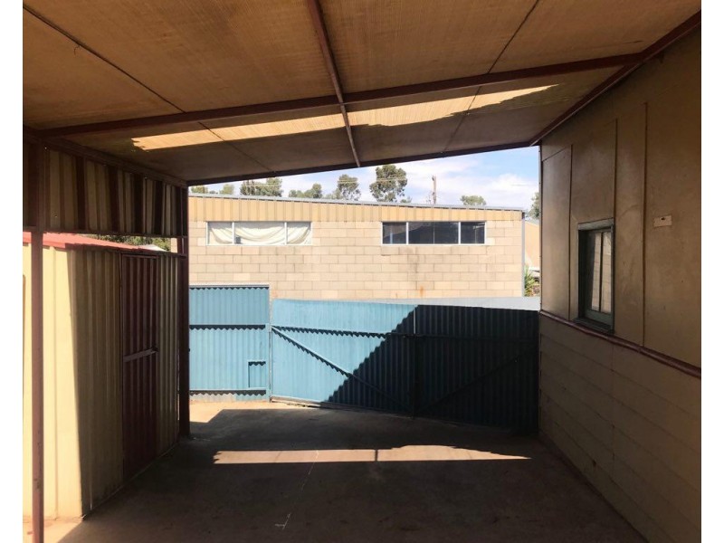 112 Clarinda Street, Parkes NSW 2870