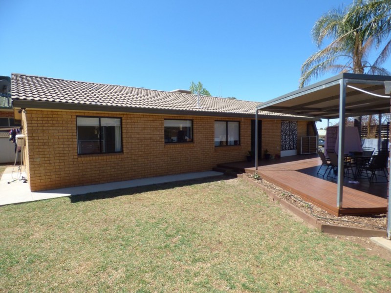 16 Chelsea Crescent, Forbes NSW 2871