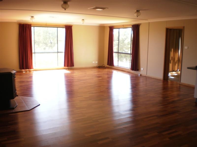 36 Birch Road, Parkes NSW 2870