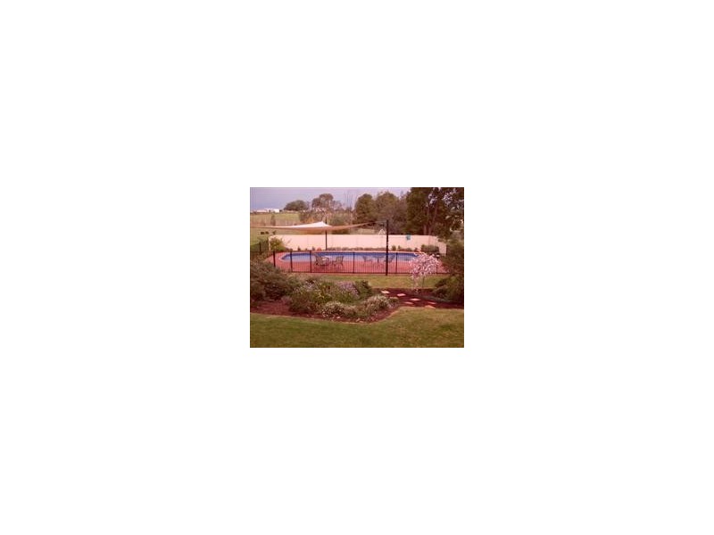 36 Birch Road, Parkes NSW 2870