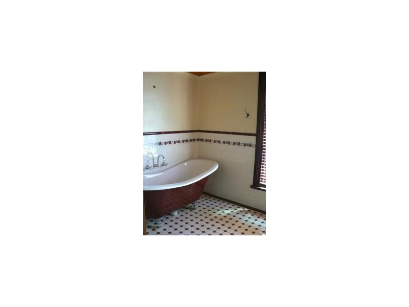 31 Victoria Street, Parkes NSW 2870