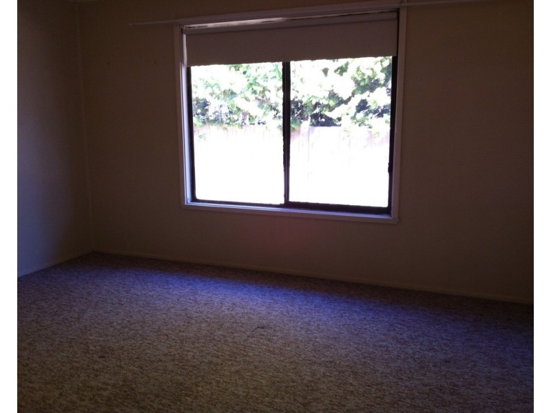 2/4 Lawson Street, Parkes NSW 2870