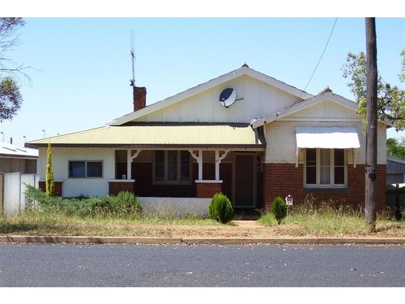 49 Victoria Street, Parkes NSW 2870