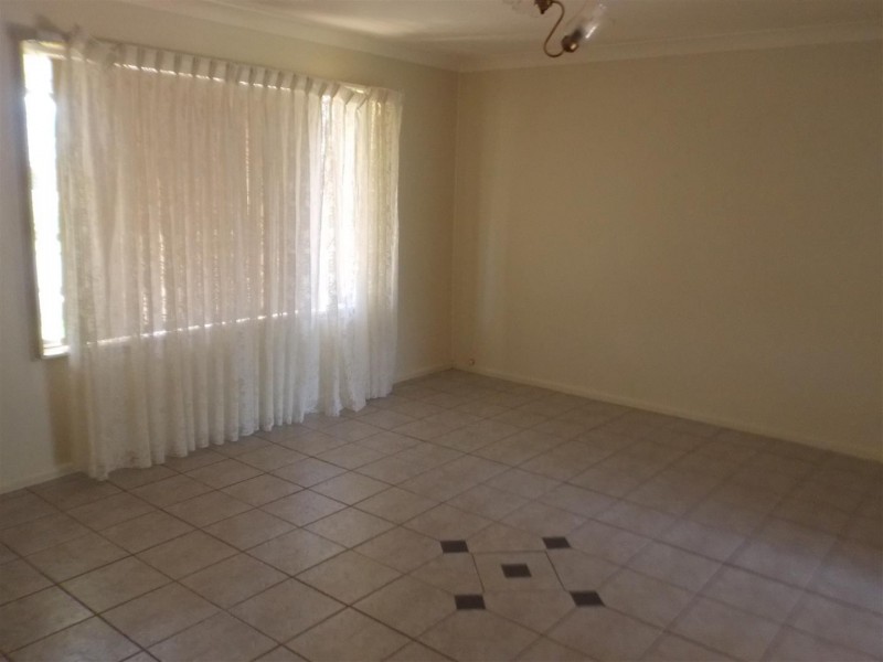 19 Lawson Street, Parkes NSW 2870