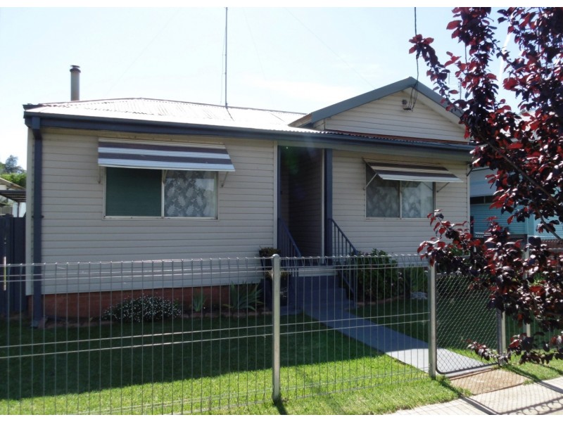 12 Peak Hill Road, Parkes NSW 2870