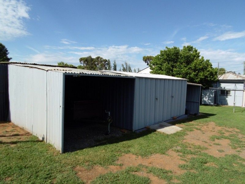 12 Peak Hill Road, Parkes NSW 2870
