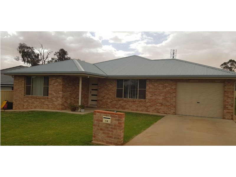 14 Basil Avenue, Parkes NSW 2870