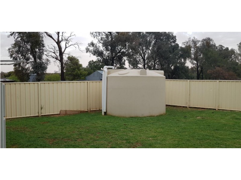 14 Basil Avenue, Parkes NSW 2870