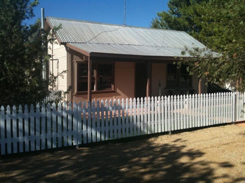 113 Dalton Street, Parkes NSW 2870