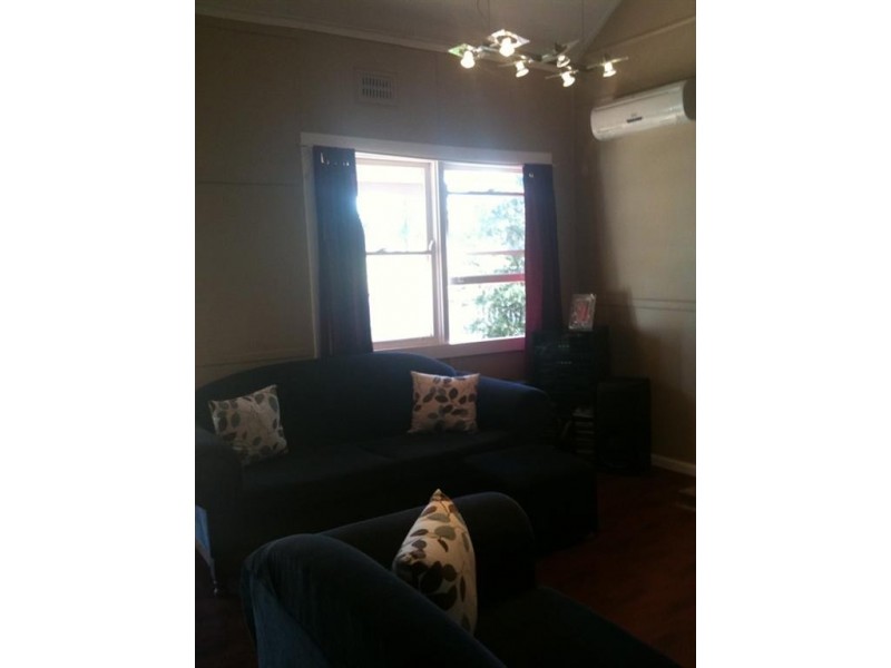 113 Dalton Street, Parkes NSW 2870