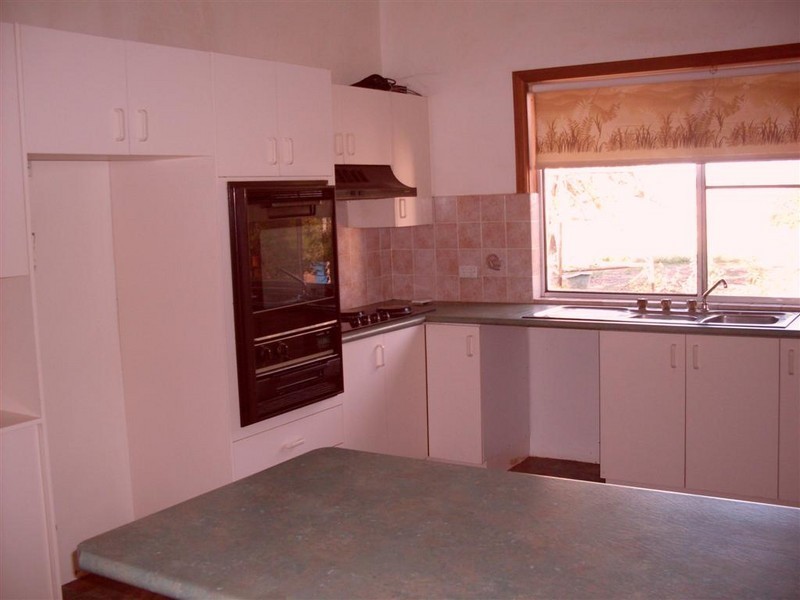 ‘PINEGROVE’, Parkes NSW 2870