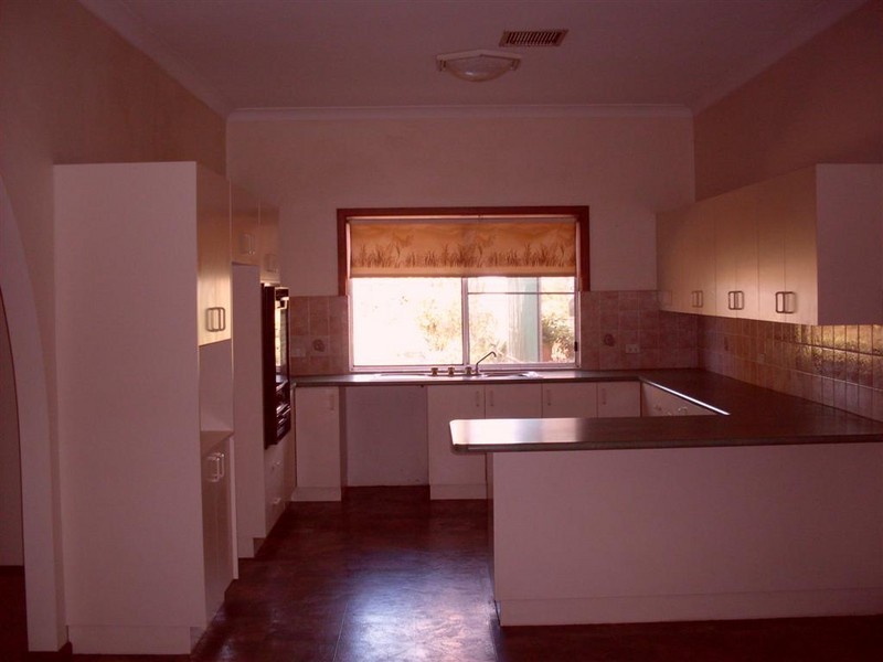 ‘PINEGROVE’, Parkes NSW 2870