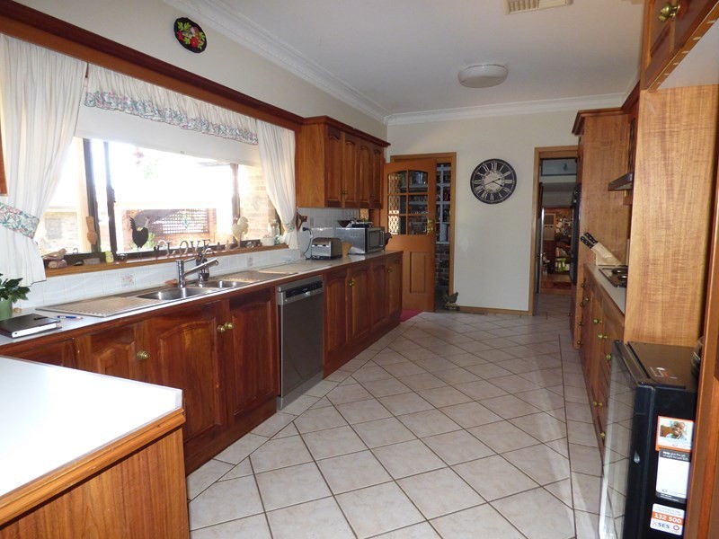 45 Bathurst St, Forbes NSW 2871