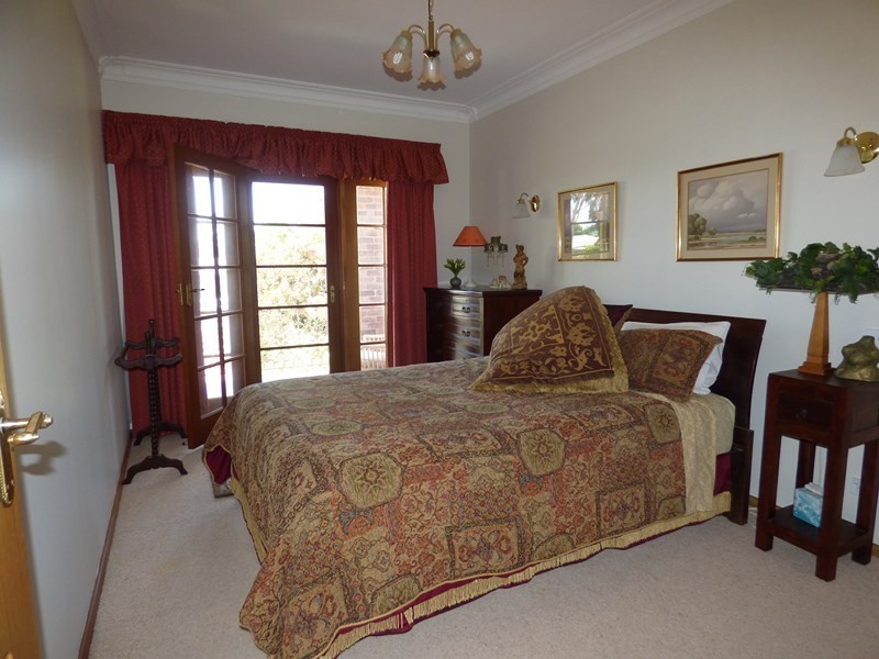 45 Bathurst St, Forbes NSW 2871