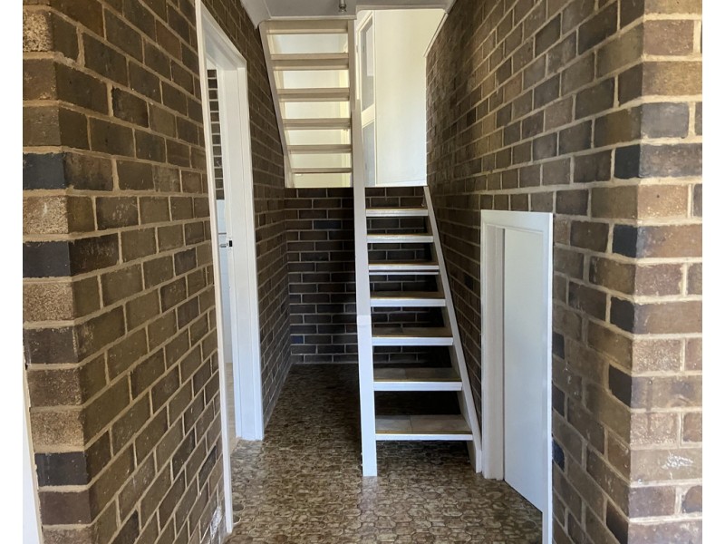 45 Barton Street, Parkes NSW 2870