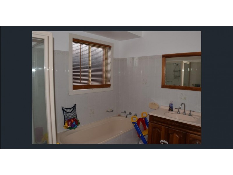 1 Werona Place, Parkes NSW 2870