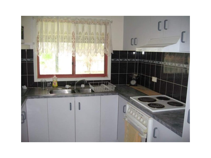 123 Railway Parade, Peak Hill NSW 2869