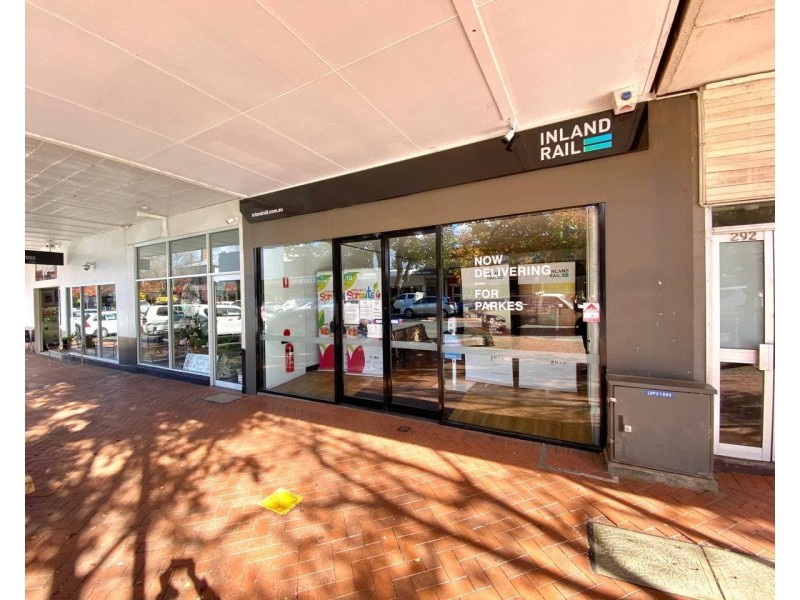 290 Clarinda St, Parkes NSW 2870