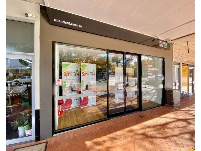 290 Clarinda St, Parkes NSW 2870