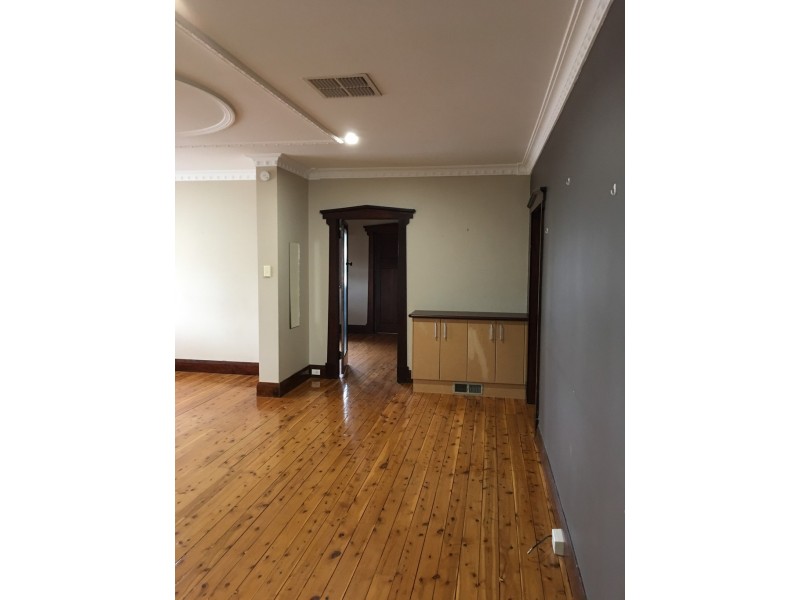34 Gap Street, Parkes NSW 2870