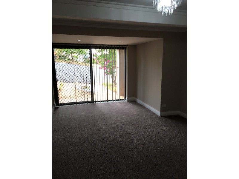 34 Gap Street, Parkes NSW 2870