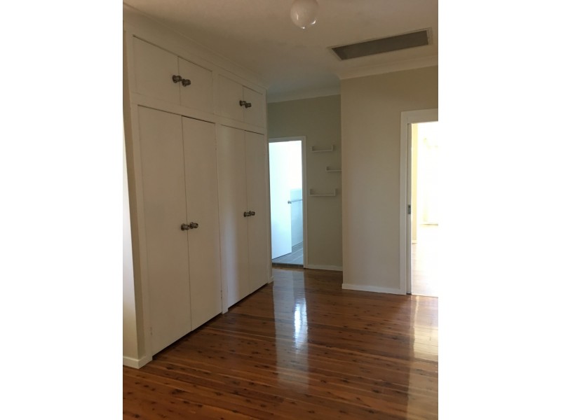 20 Mitchell St, Parkes NSW 2870