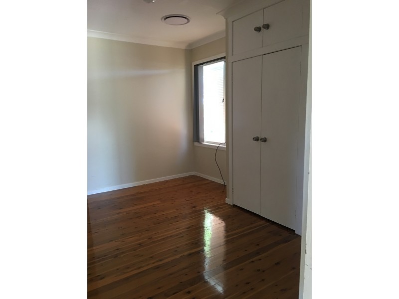 20 Mitchell St, Parkes NSW 2870
