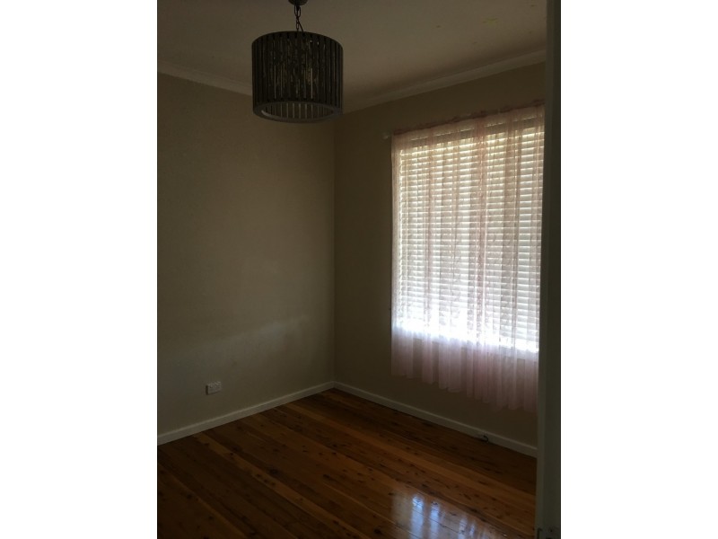 20 Mitchell St, Parkes NSW 2870