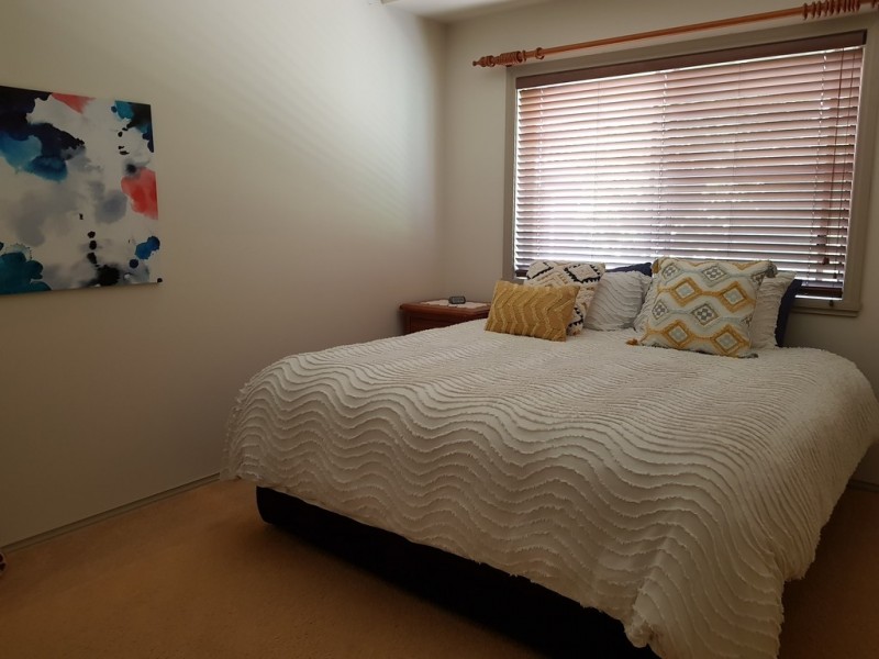 10 Glenburnie Close, Parkes NSW 2870