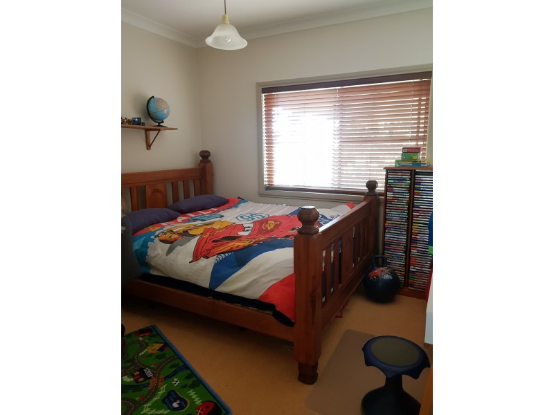 10 Glenburnie Close, Parkes NSW 2870