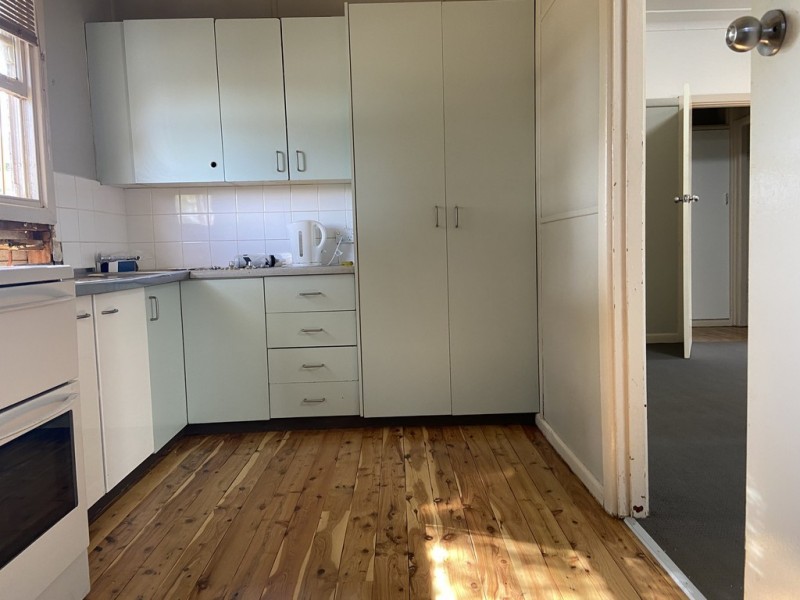 10 Charles Rigg Avenue, Parkes NSW 2870