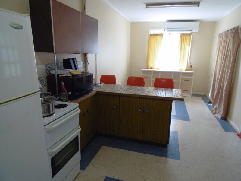 140-144 Victoria Street, Parkes NSW 2870