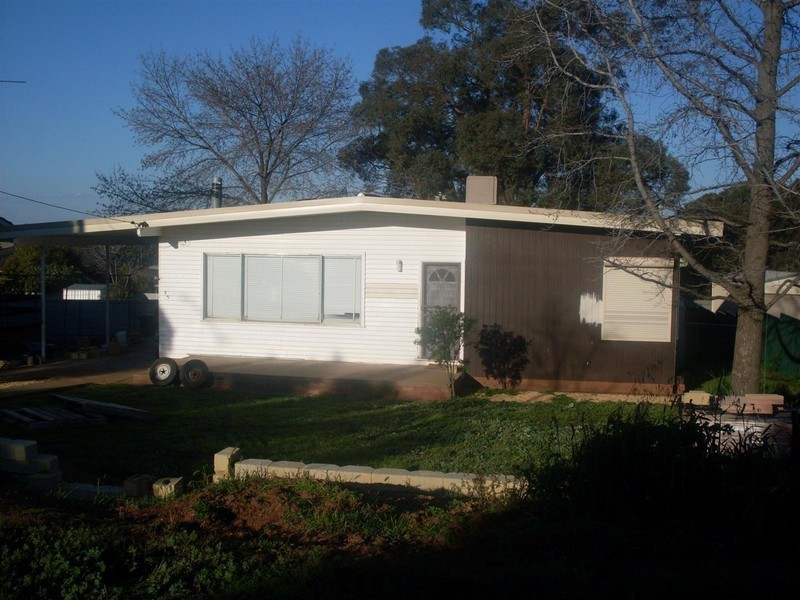 35 Lorking Street, Parkes NSW 2870