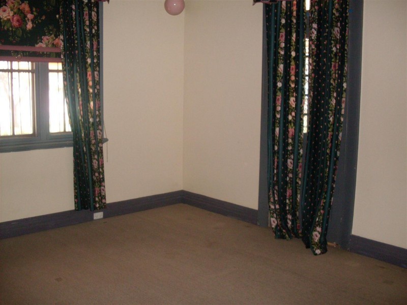 45 Church Street, Parkes NSW 2870