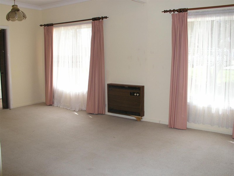 47 Brolgan Road, Parkes NSW 2870