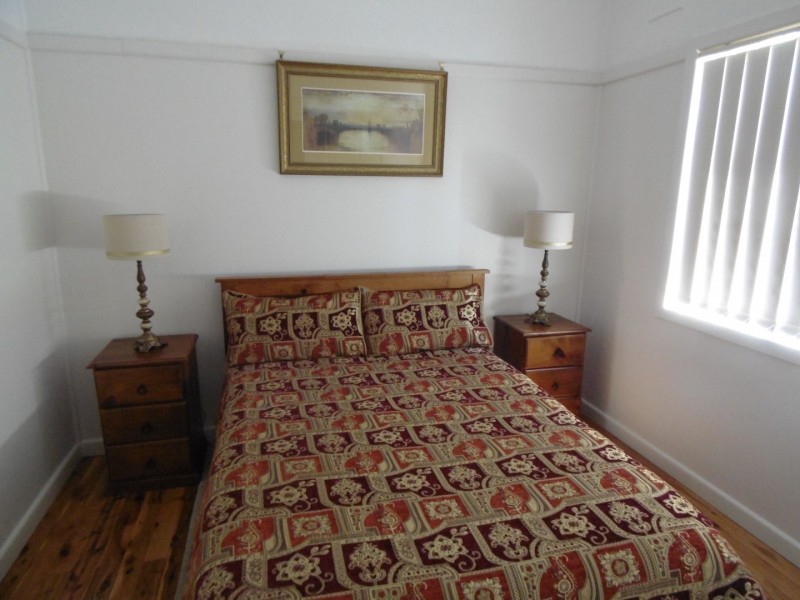 12 Pearce Street, Parkes NSW 2870