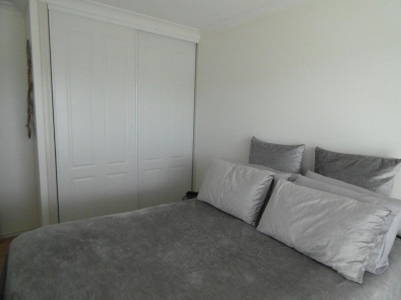 18 Thomas Tom Cres, Parkes NSW 2870