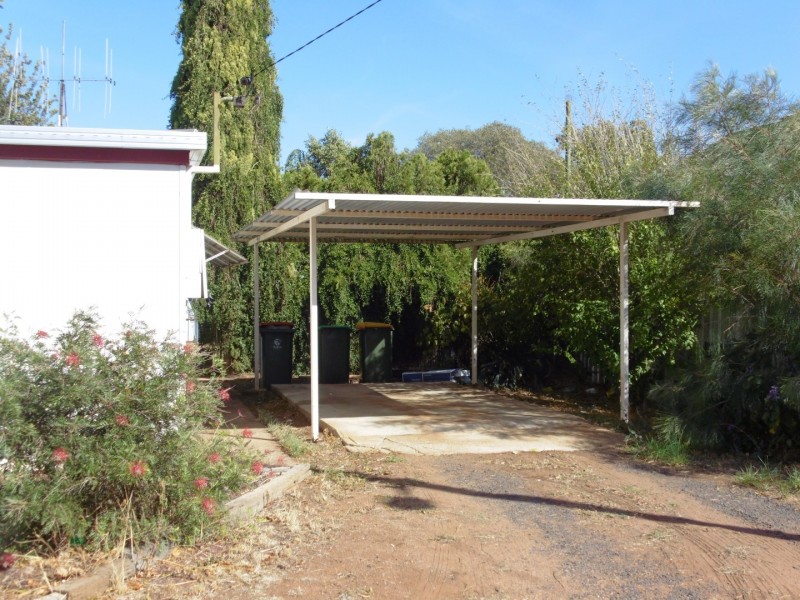 56 Boori Street, Peak Hill NSW 2869