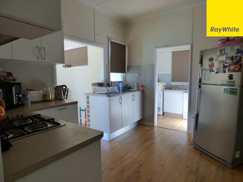 17 Grenfell Street, Forbes NSW 2871