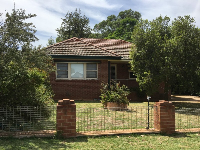 58 Clement Street, Forbes NSW 2871
