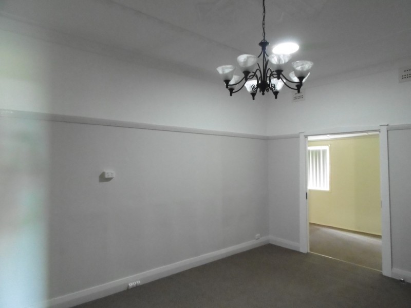 5 Carrington Street, Parkes NSW 2870