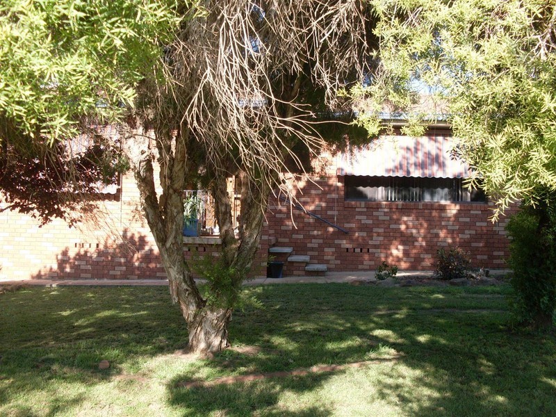 13 Fisher Street, Parkes NSW 2870