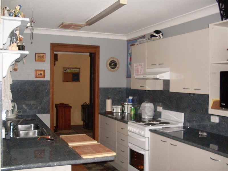 13 Fisher Street, Parkes NSW 2870