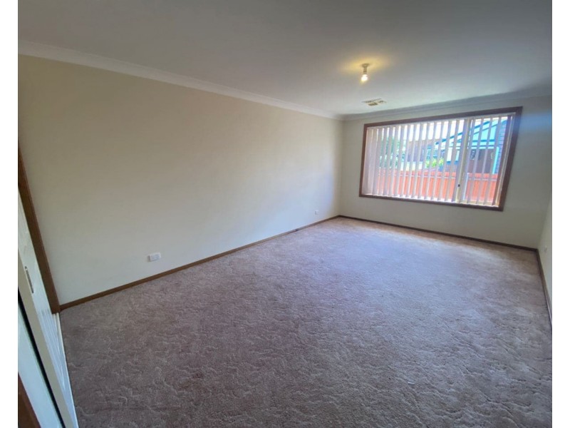 65 Cecile Street, Parkes NSW 2870