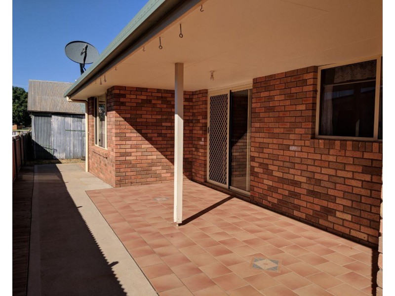 65 Cecile Street, Parkes NSW 2870